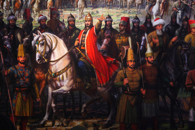 13 MayısTop bombardımanı sürerken, Venedikli Gabrielle Trevisan gemilerdeki adamlarıyla kara surlarının müdafaasına katıldı.