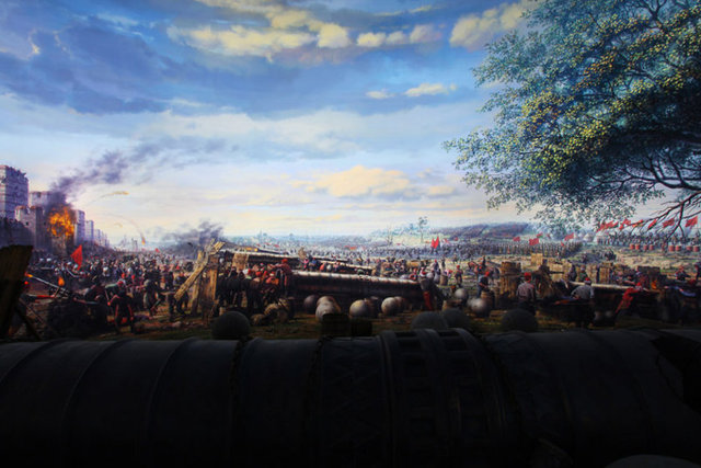 8-11 MayısHiç durmadan devam eden yoğun topçu ateşi surlara ve müdafaaya büyük zarar verdi.