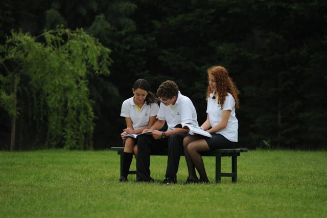 Fatin Rüştü Zorlu (Kartal)Boş kontenjan: 16