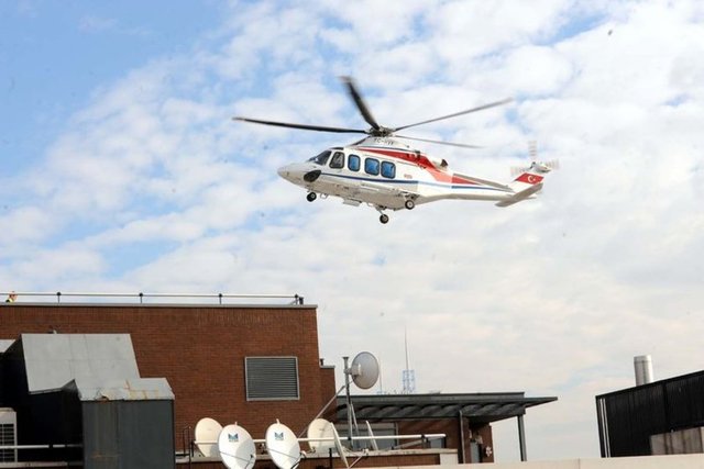 Mustafa Koç'un helikopterle Amerikan Hastanesi'ne getirilişi.