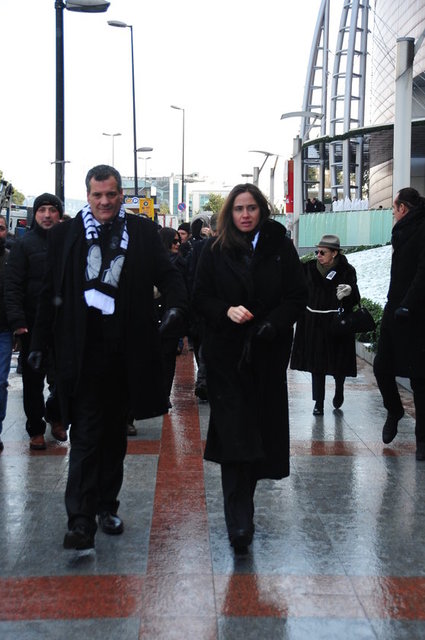 NUR - ELA TAŞKENT