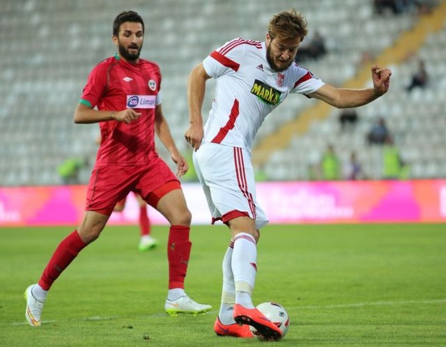 Batuhan Karadeniz - Medicana Sivasspor