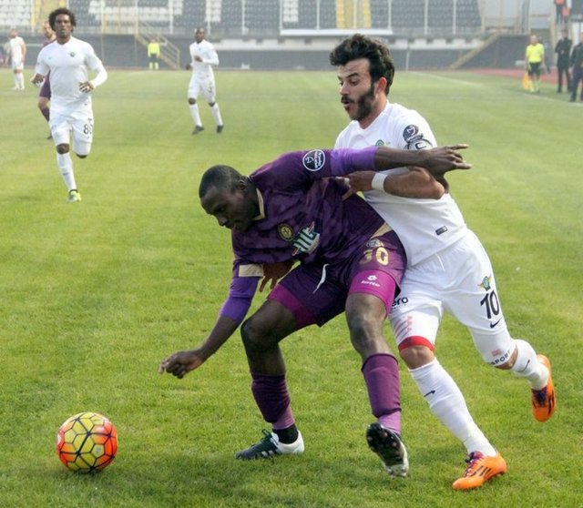 Güray Vural - Akhisar Belediyespor