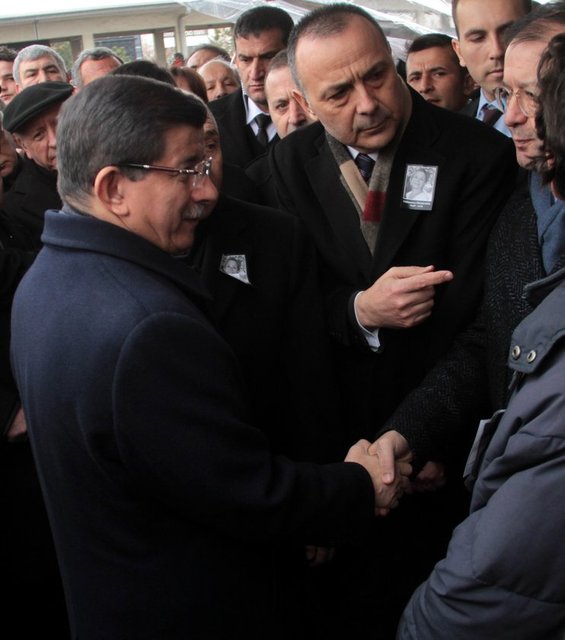 BAŞBAKAN AHMET DAVUTOĞLU