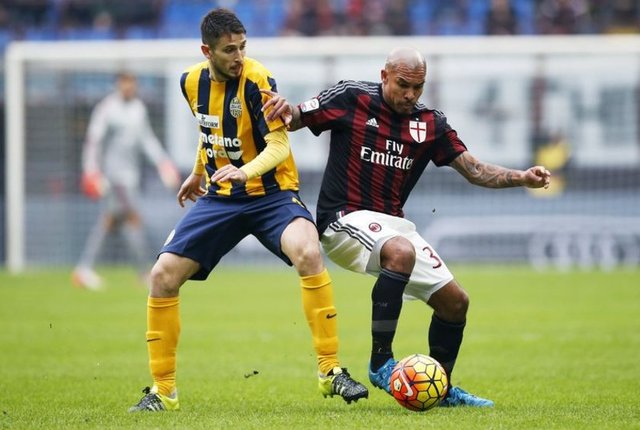 Nigel de Jong -  Milan > Los Angeles Galaxy
