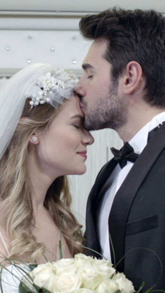 Mayıs Kraliçesi 11.Bölüm Final izle Mayıs Kraliçesi 11.Bölüm Final izle