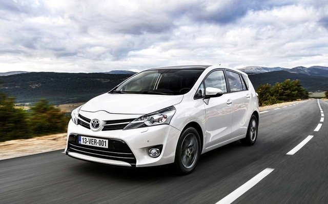 Marka: TOYOTAModel: COROLLA VERSOSegment: C4Toplam Satış: 10
