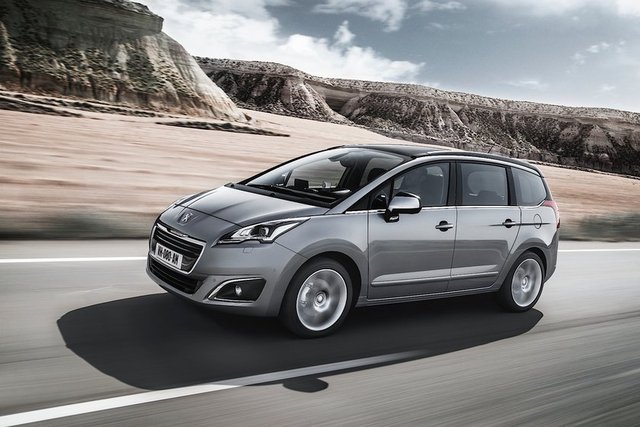 Marka: PEUGEOTModel: 5008Segment: C4Toplam Satış: 8