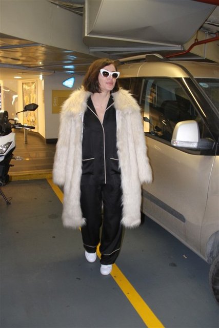 Şarkıcı, önceki gün Etiler'de pijamalarıyla alışveriş turuna çıkınca görenleri şaşırttı