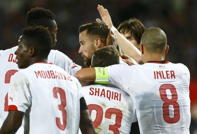 16 - İsviçre - 1020