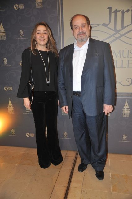 ESRA EKMEKÇİ, NURİ ÇOLAKOĞLU
