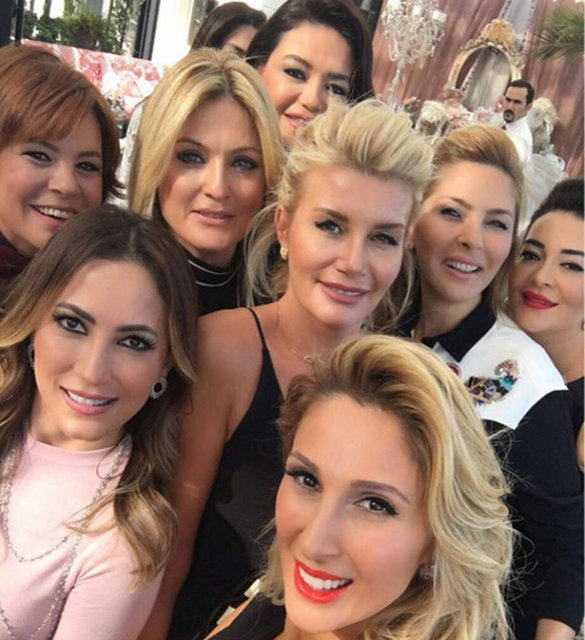 GÜLŞAH ALKOÇLAR, YELDA TİFTİK, AYŞEGÜL TOPLUSOY, BEGÜM ŞEN, AYLİN TAHİNCİOĞLU, ŞEBNEM ARSLAN, ARZU SABANCI, SİNEM AYAN