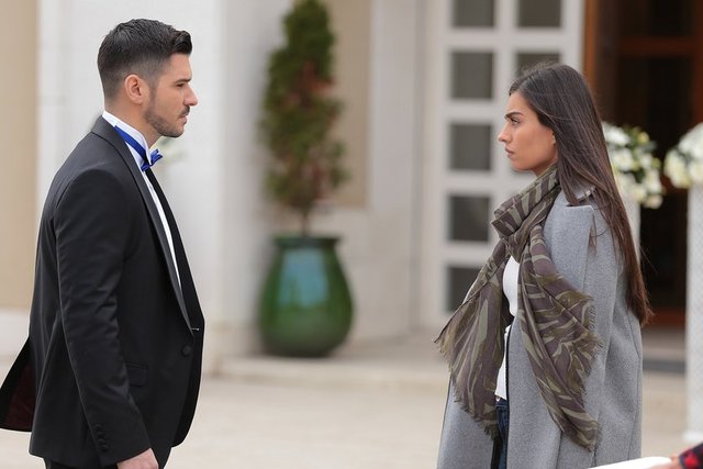 Asla Vazgeçmem'in yeni bölüm fotoğraflarını gördünüz mü?