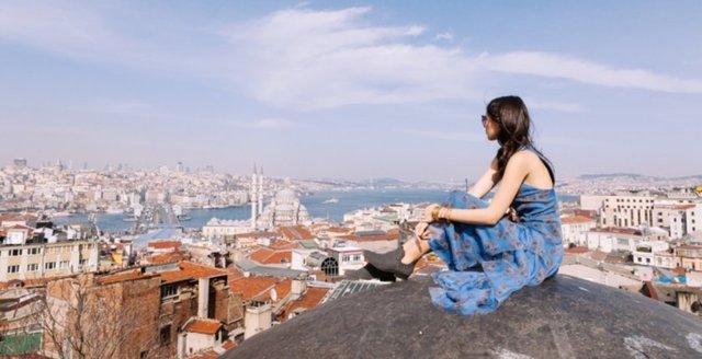 İstanbul'un en romantik noktası: Büyük Valide Han'ın çatısı...