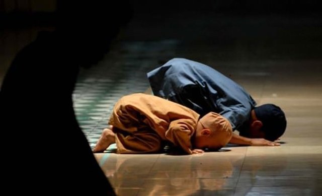 Boş şeylerden tümüyle yüz çevirirler. / Mü'minun -3