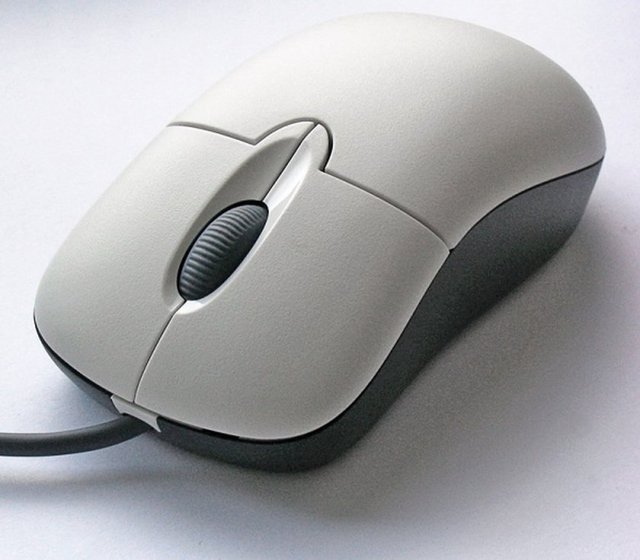 Mouse'un ortasındaki tekerleğe basıldığında, tek tıkla istediğiniz şey, yeni sekmede açabilirsiniz.
