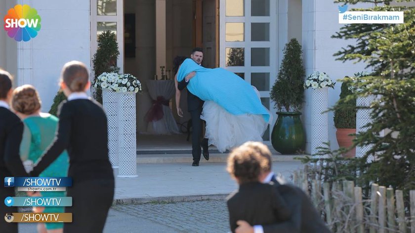 İclal, Kozan &Ccedil;iftliği'ni ateşe verdi!&nbsp;