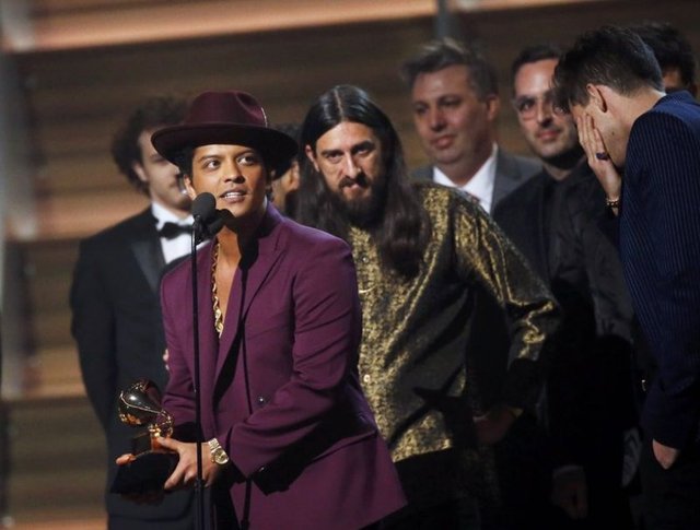 BRUNO MARS