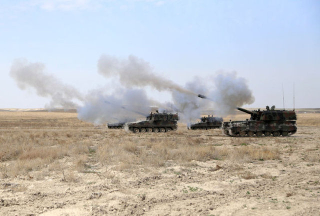 Nurcan İNAL / GAZETE HABERTÜRK - Suriye'de PYD'nin silahlı kanadı YPG'nin Rusya'nın hava desteğiyle önceki akşam Azez ile Halep arasında kritik öneme sahip olan Tel Rıfat kasabasının büyük kısmını ele geçirmesinin ardından dün sabah PYD bölgesinden Türkiye'ye ateş açıldı.