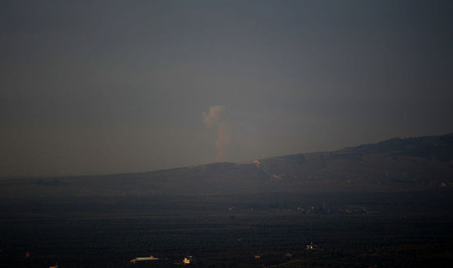 RUSYA, 22 HASTANE VE 27 OKUL VURULDU - Azez'e hava saldırısını dün de sürdüren Rusya, 4 ayı aşkın süredir düzenlediği bombardımanlarda Halep, İdlib, Lazkiye, Dera illerinde muhaliflerin kontrol ettiği bölgelerdeki 22 hastane ve 27 okulu vurdu.