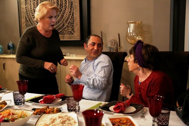 İlişki Durumu Karışık yeni bölüm fotoğraflarını gördünüz mü?