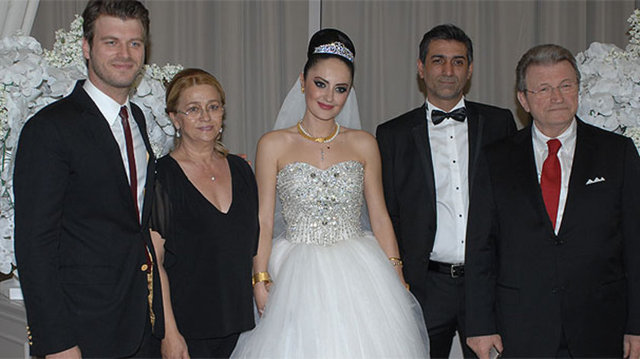 Nurten Tatlıtuğ sosyal medyadaki paylaşımlarını üzerinden birkaç saat geçtikten sonra sildi. İşte Nurten Tatlıtuğ'un o paylaşımları... 