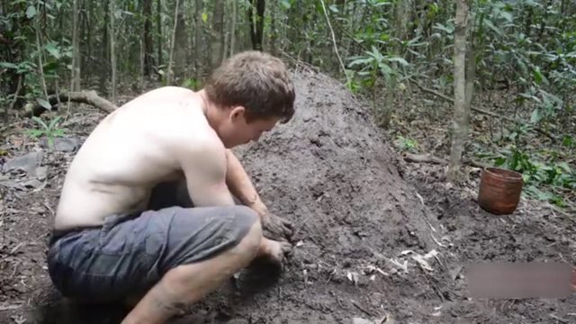 Alt kısımlara hava çıkışı için oyun açmaya geldi...