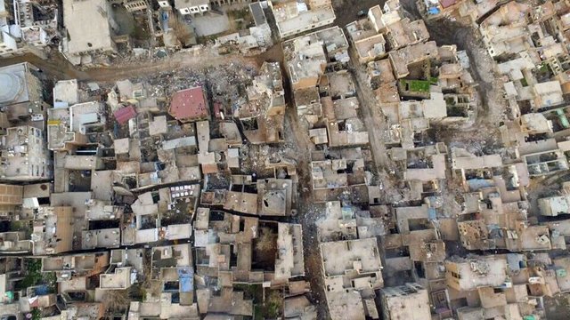 Sur ilçesinde 2 Aralık'ta ilan edilen sokağa çıkma yasağı 89'uncu gününe girdi.