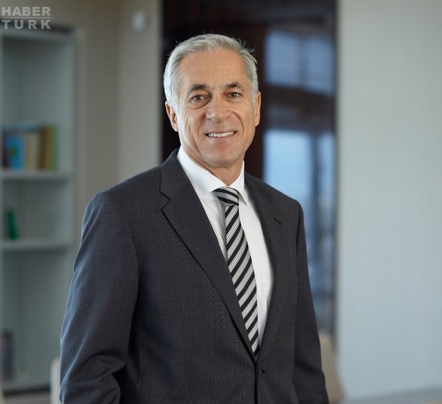 50. Erol TabancaŞirketi: Polimeks İnşaatServeti: 700 milyon dolar