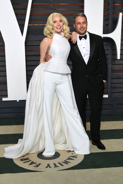 LADY GAGA - TAYLOR KINNEY