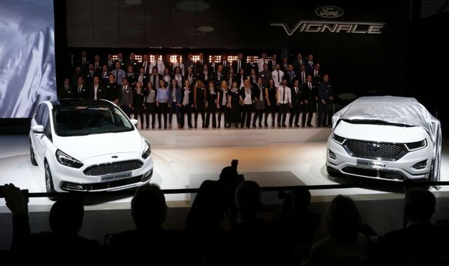 Ford Performans markasıyla yenilikler sunmaya devam eden şirket, GT'nin yol ve yarış pistleri için olan modellerinin yanı sıra en güçlü seri üretim Fiesta ST200 modeliyle Cenevre'de sahneye çıktı.