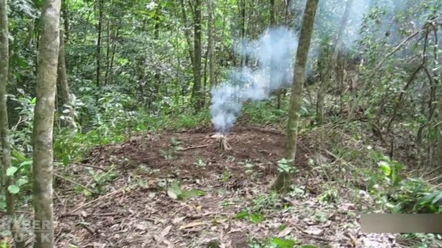 ORMANDA SIFIRDAN EV YAPTI! - Daha önce yerden ısıtmalı çamurdan ev ve odun kömürü yapan adam bakın şimdi ne yaptı...