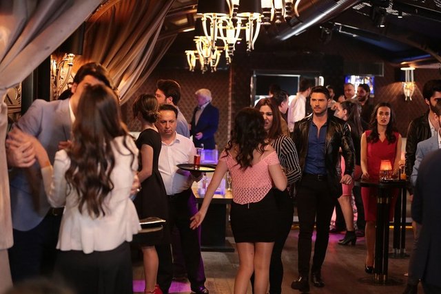 Yiğit, Nur'la arasına set çekiyor!