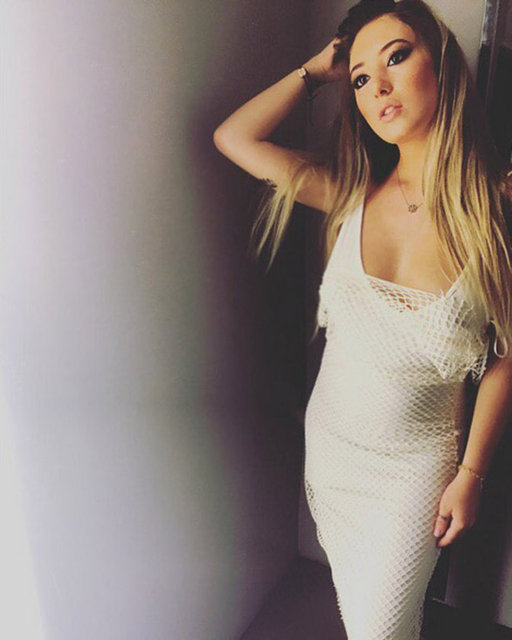 Ancak ikili geçtiğimiz günlerde Nişantaşı'nın popüler bir mekanında samimi şekilde eğlenirken görüldü.