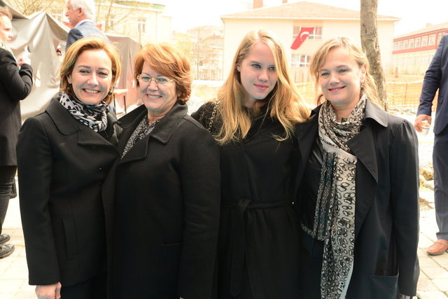 REVNA DEMİRÖREN, TÜLAY ULUSOY, YELDA DEMİRÖREN, MELTEM OKTAY