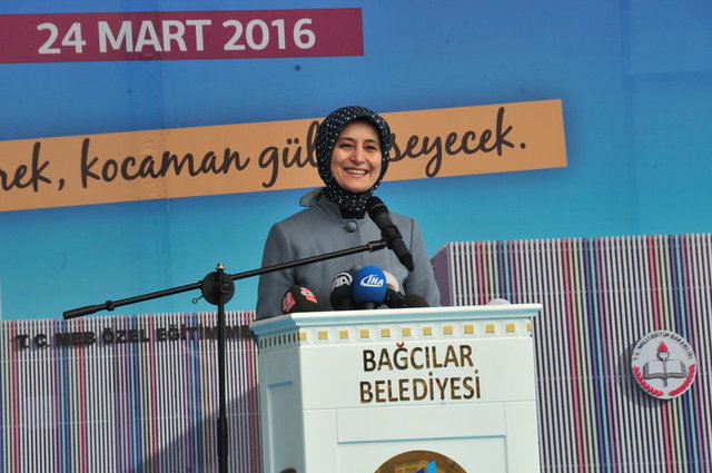 SARE DAVUTOĞLU