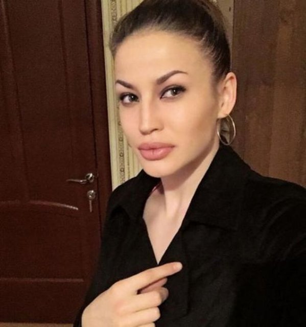 Zarina Tsoloeva Yı Herkes Angelina Jolie Sanıyor 1 Magazin