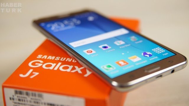 Galaxy J7 - Fiyatı: 1.099 TL
