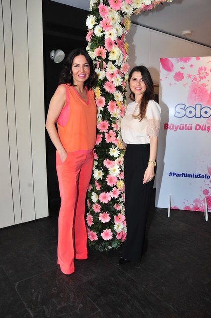 SİTARE AKDİLEK , CANSU CANŞE