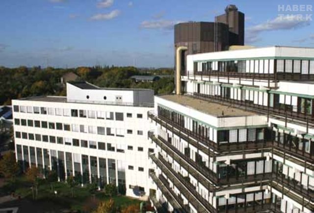 17. University of Duisburg-Essen, Almanya 2003