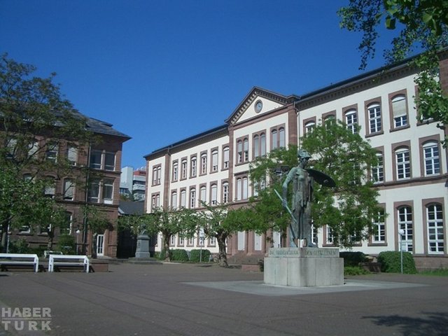 8. Karlsruhe Institute of Technology, Almanya 2009