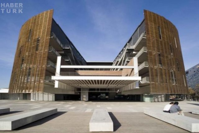 15. Pompeu Fabra University, İspanya 1990