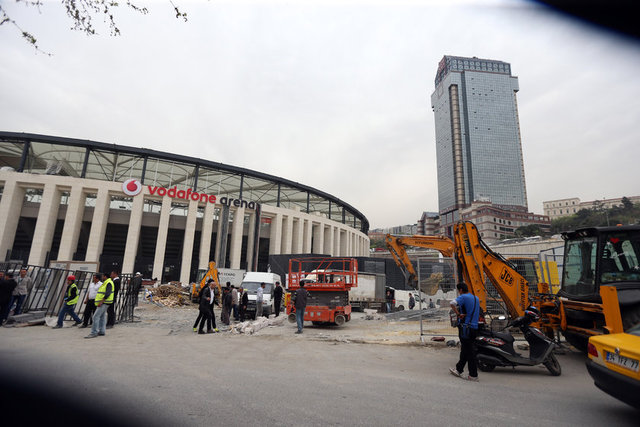 MAÇLAR EKSİ 3.5 METREDE OYNANACAKBeşiktaş, yeni stadı Vodafone Arena'da rakipleriyle deniz seviyesinin altında mücadele edecek.