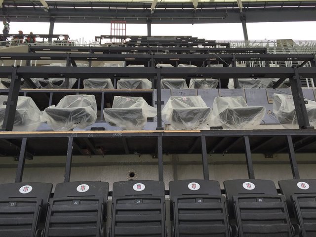 Dolmabahçe'deki statta saha zemini deniz seviyesinin altında bulunurken, siyah-beyazlı ekip karşılaşmalarını eksi 3,5 metrede yapacak.