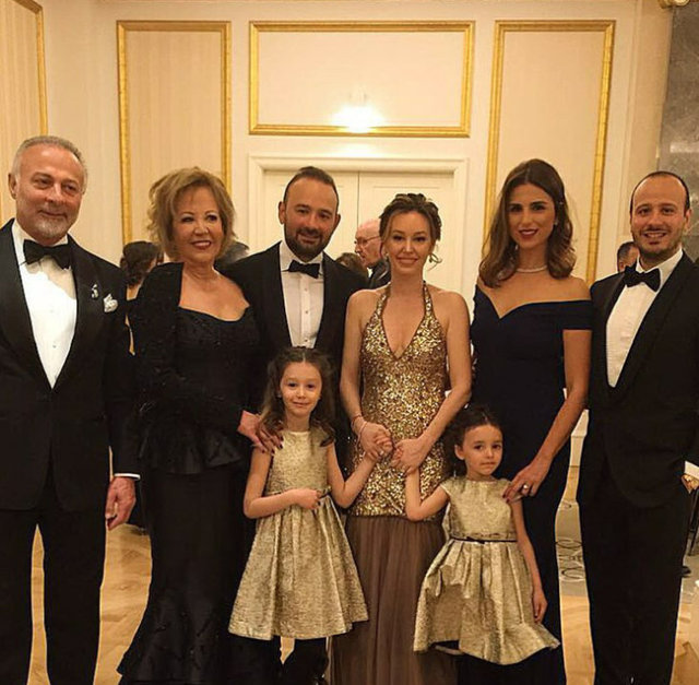 SÜLEYMAN - FÜSUN KOSİF, SİNAN - MELDA, MAYLA, MELİNA KOSİF, HALE - CİHAN KOSİF