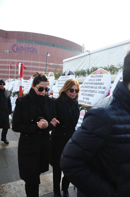 GÜL DÜRÜST