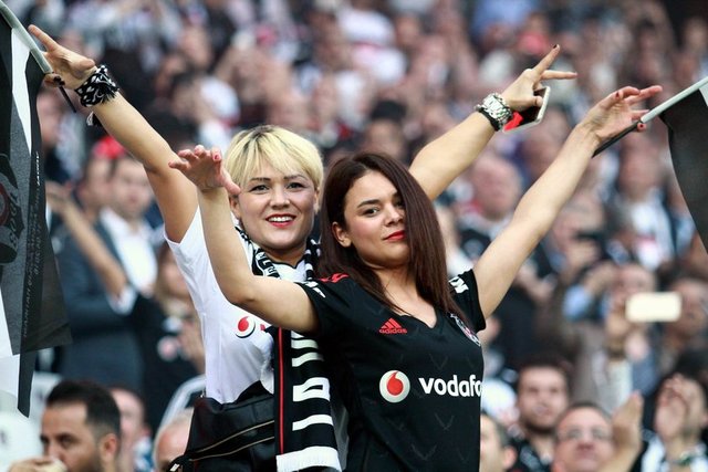 Beşiktaş Futbol Takımı, uzun süredir hasret kaldığı Vodafone Arena'ya Spor Toto Süper Lig'in 28. haftasında Bursaspor ile oynanan maçla kavuştu.
