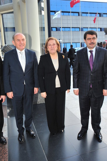 KADİR TOPBAŞ, GÜLER SABANCI, VASİP ŞAHİN