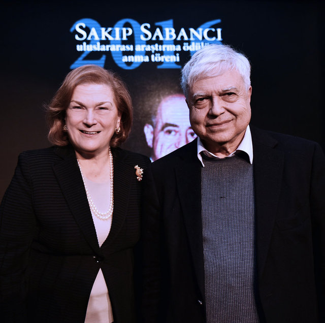 GÜLER SABANCI, İLHAN TEKELİ