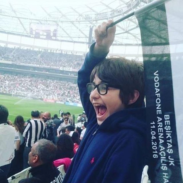 AYŞE KUCUROĞLUEve dönüyoruz